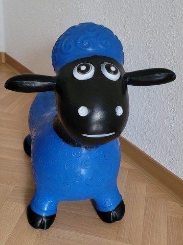 Haustier Hüpftier SCHAAF
