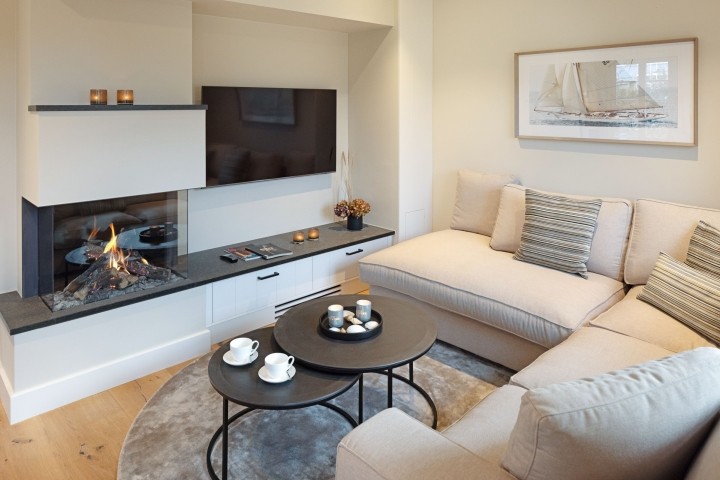 Wohnzimmer mit Kamin