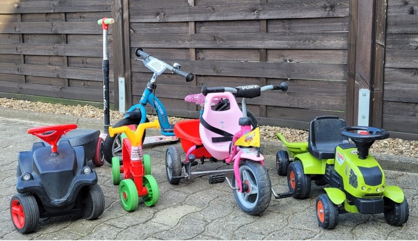 ...Fuhrpark für die Kinder und mehr...