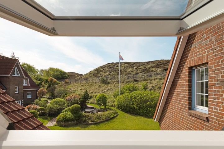 Ausblick in den Garten von Schlafzimmer zwei