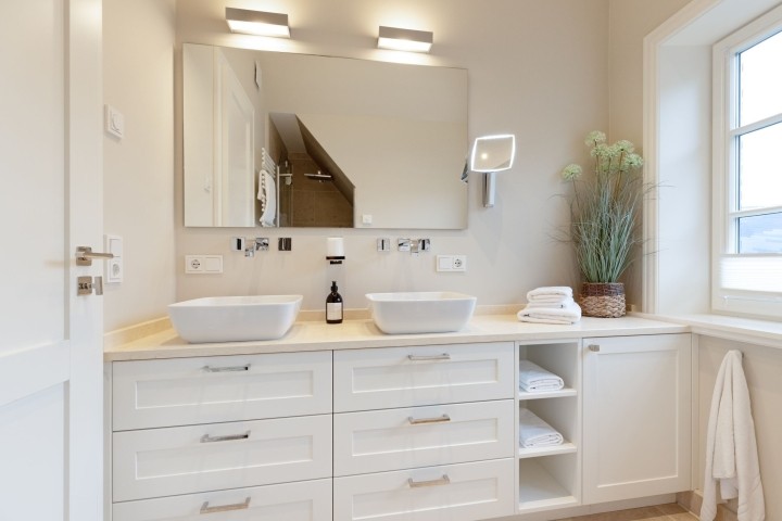 Badezimmer eins im OG