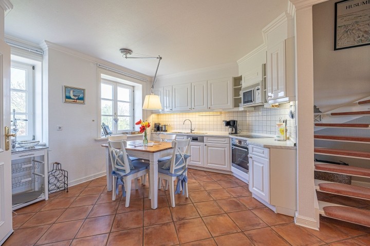 Küche mit Essbereich