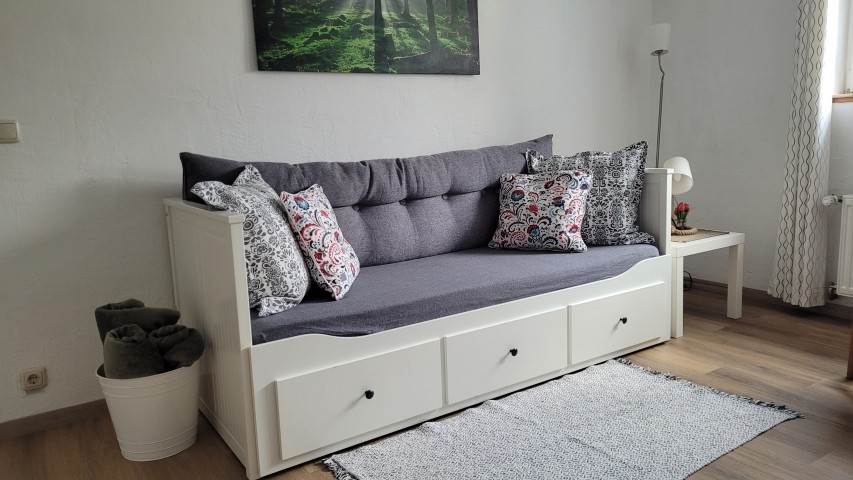 gemütliche Couch (auch  nutzbar als kleines Doppelbett 2x80x200)