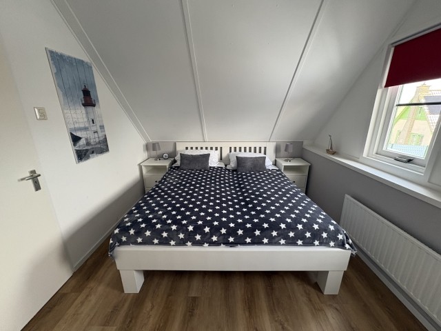 SZ 1 mit Bett 180x200
