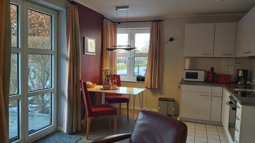 Küche mit Essbereich