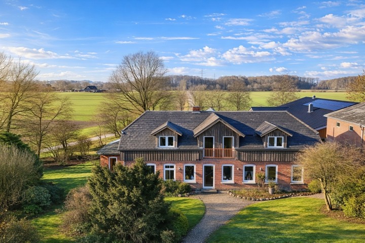 Ansicht auf das Haus von der Gartenseite