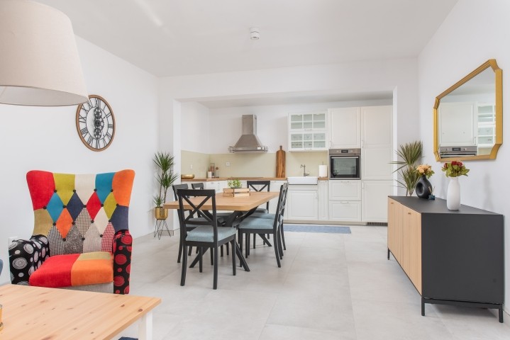 Küche mit Essbereich