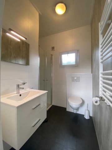 Bad mit ebenerdiger Dusche