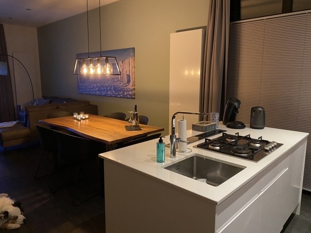 Küche mit Essbereich