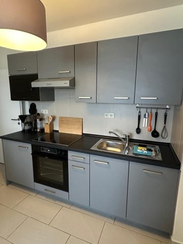 sehr gut eingerichtet Küchenzeile