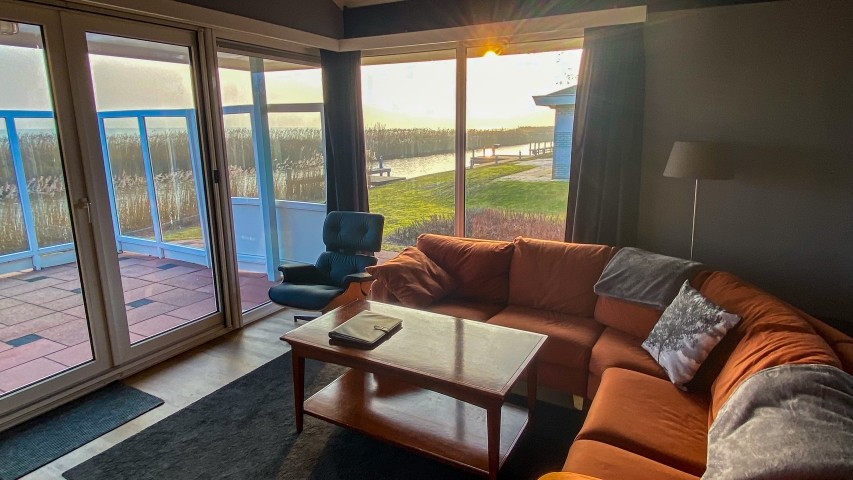 ....mit Blick auf das Meer und die Gracht