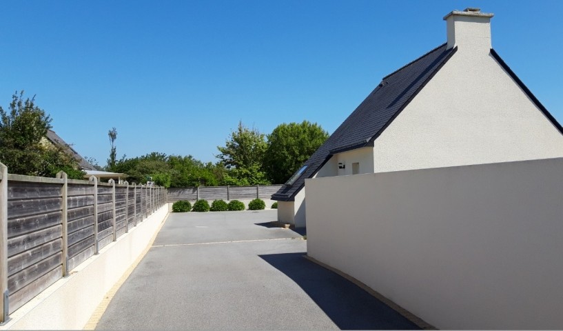 Eingang zum umzaunten Garten