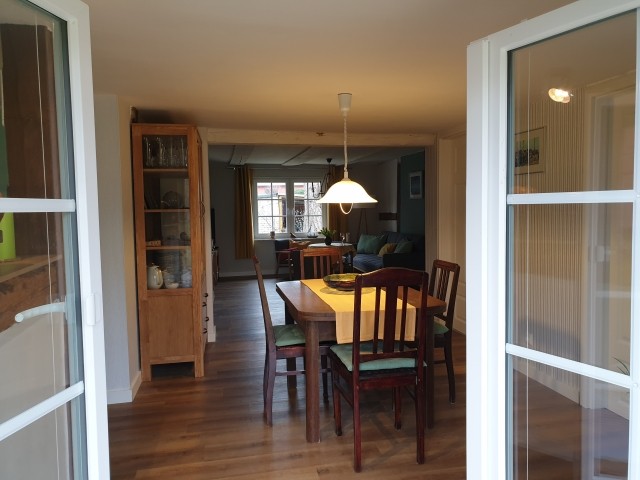 Blick von der Terrasse in die Wohnung