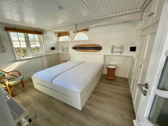 Schlafzimmer 4 im EG im Gästehaus mit Küche und Bad