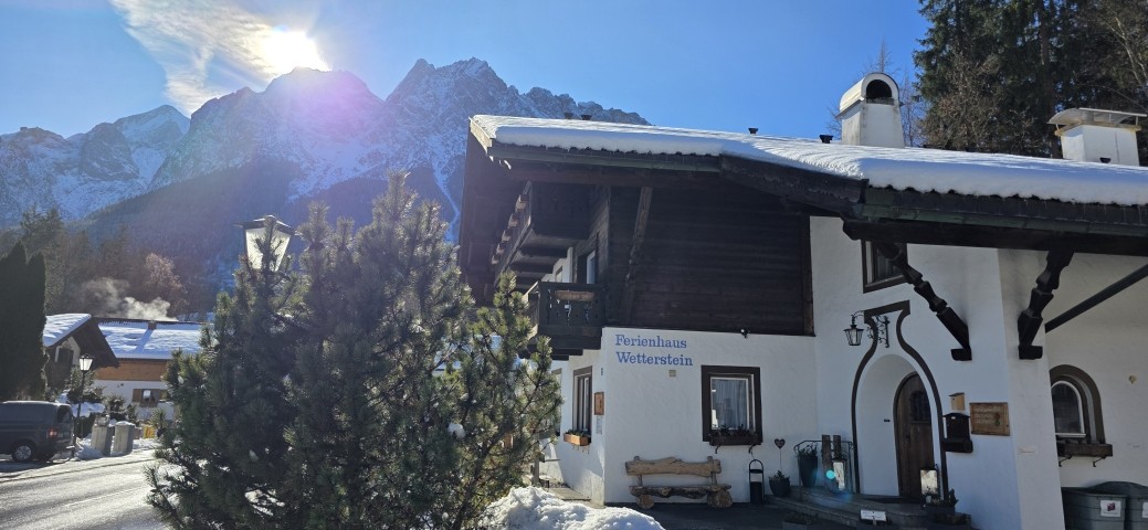 Ferienhaus mit Bergblick