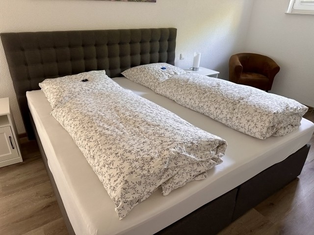 2 m breites Kingsize-Boxspringbett
