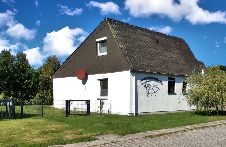 Frontansicht Ferienhaus Nordsee-Robbe