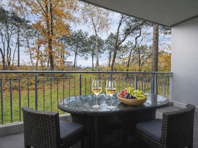 Überdachter Balkon zur Meerseite