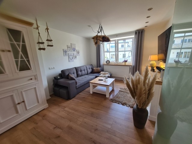 Wohnküche mit Massivholzmöbeln aus Franken, teils selbst gebaut