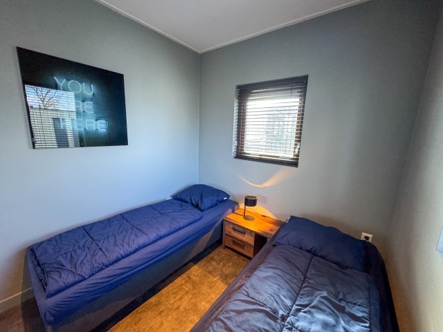 Das zweite Schlafzimmer verfügt über 2 Einzelbetten