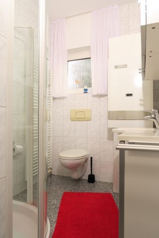 Duschbad Ferienwohnung SeeKiste Dangast