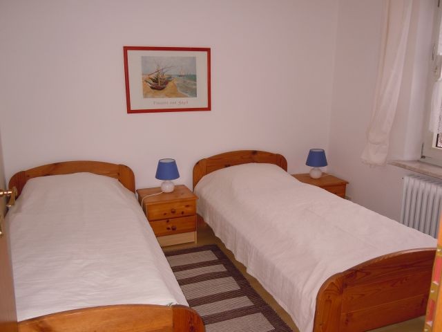 Schlafzimmer 2: Pflegebett möglich