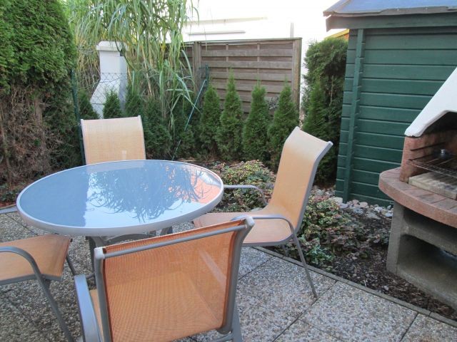 Eingezauente Terrasse