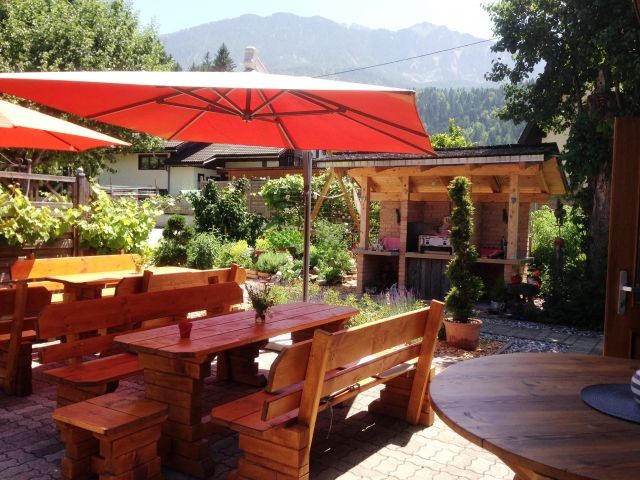 Terrasse mit Grillplatz