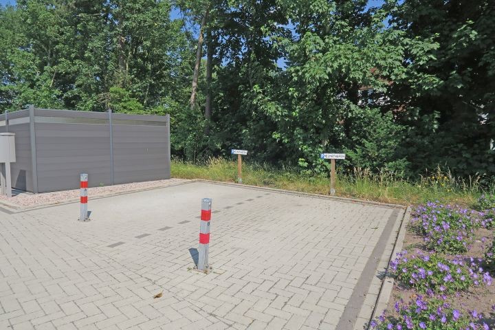 Heimathafen 2 reservierte Parkplätze