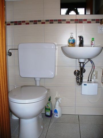WC im EG