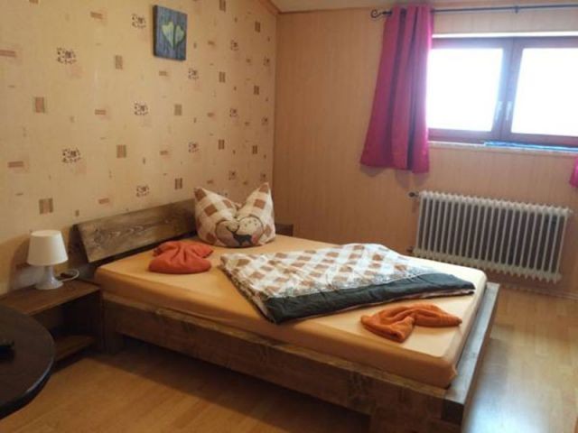 Alle Einzelzimmer mit XXL Bett (140x200)