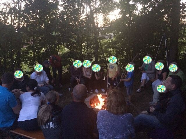 am Lagerfeuer