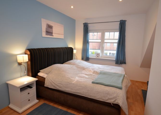 Schlafzimmer mit Doppelbett