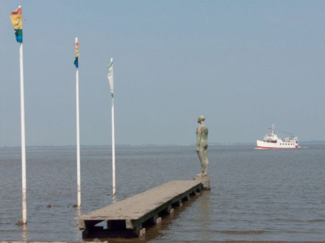 Einfahrt ,, Etta von Dangast" in den Sielhafen