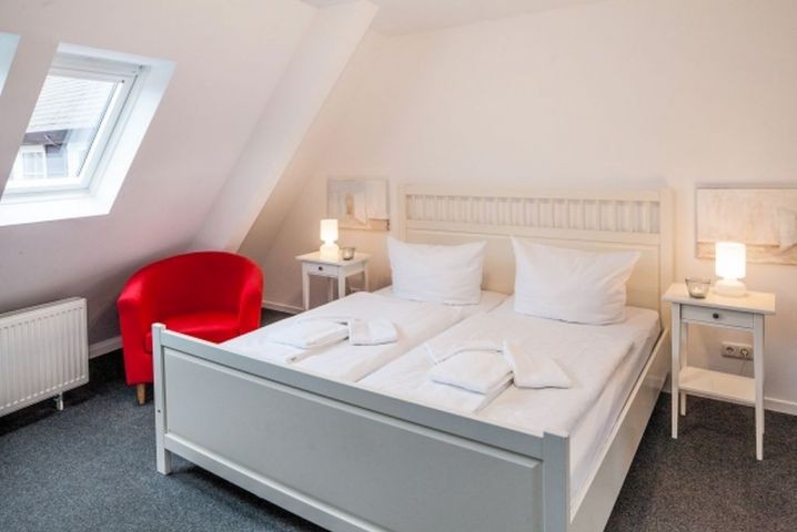 Schlafzimmer 2