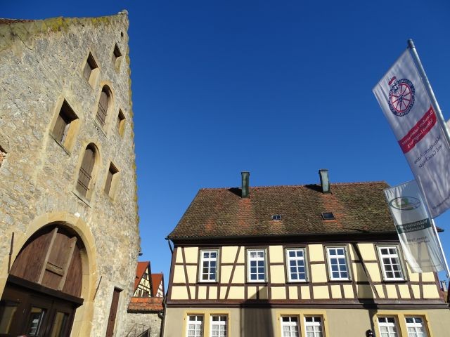 Aus jeder Ritze lugt Geschichte 