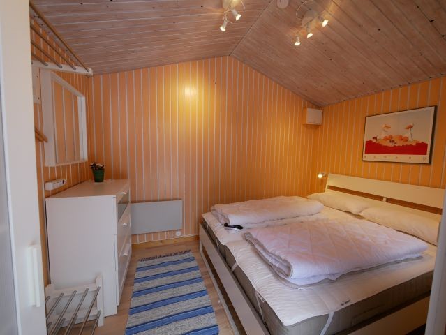 Doppelbett im separaten Gästehaus