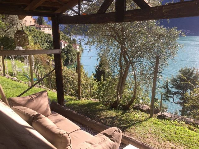 Tolles Gartenhaus im Garten von Tivan