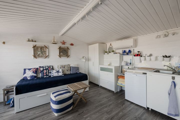 Wohn-Schlaf-Esszimmer