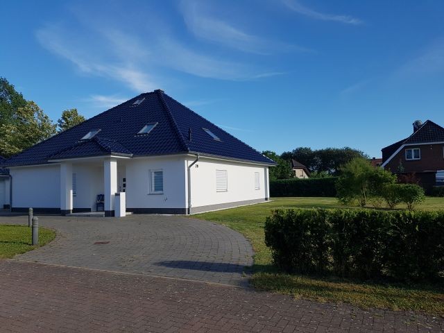 schone grosse ferienwohnung mit garten in dranske auf rugen