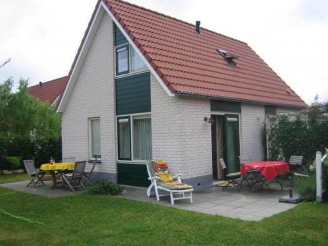 Der Garten mit 2 Terrassen