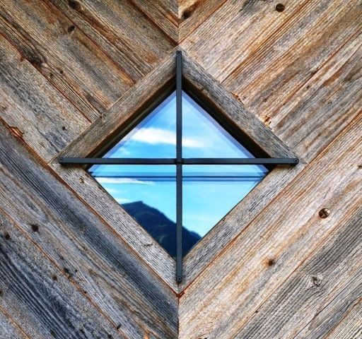 Hauseingang oben aus Altholz