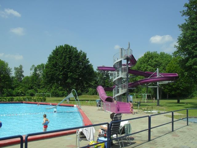 Gemeinde Freibad Stelleplas - kostenpflichtig