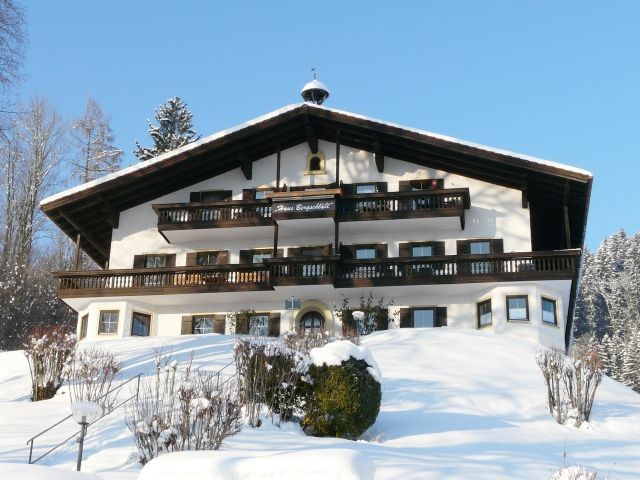 Gebäude im Winter