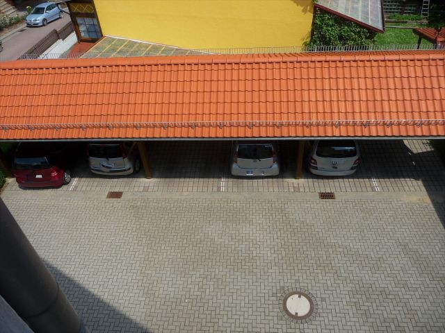Carportplätze hinterm Haus