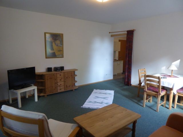 Wohnzimmer Richtung Küche