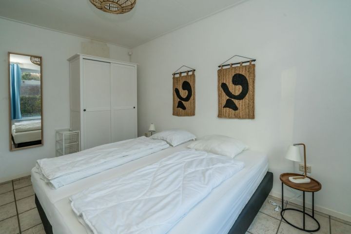 Schlafzimmer 2 mit Einzelboxspringbetten