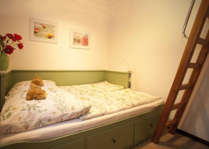 Schlafzimmer 2