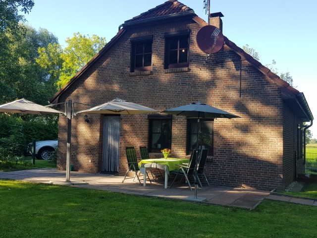 Urlaub an der Nordsee " Haus Nina Hooksiel" Urlaub mit Hund und Kind