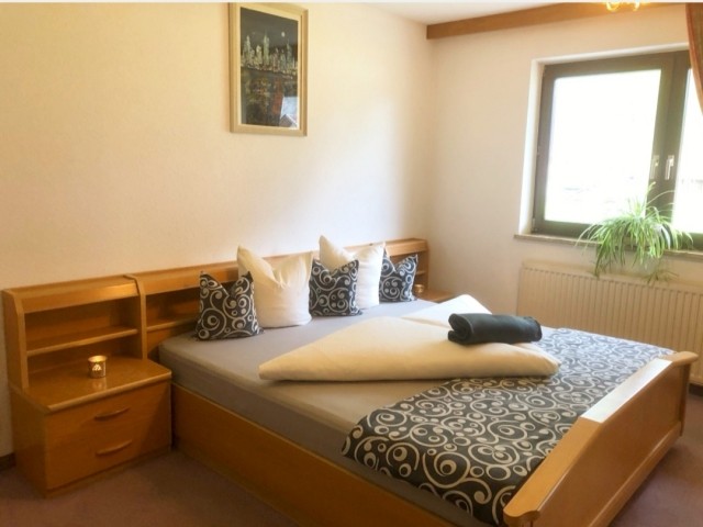 Ferienwohnung mit Garten und Blick in die Berge! Wohlfühlen!